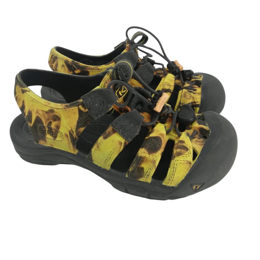 Keen Sandals Waterproof Hiking Closed Toe Size 1 Yellow Black Kids Flames